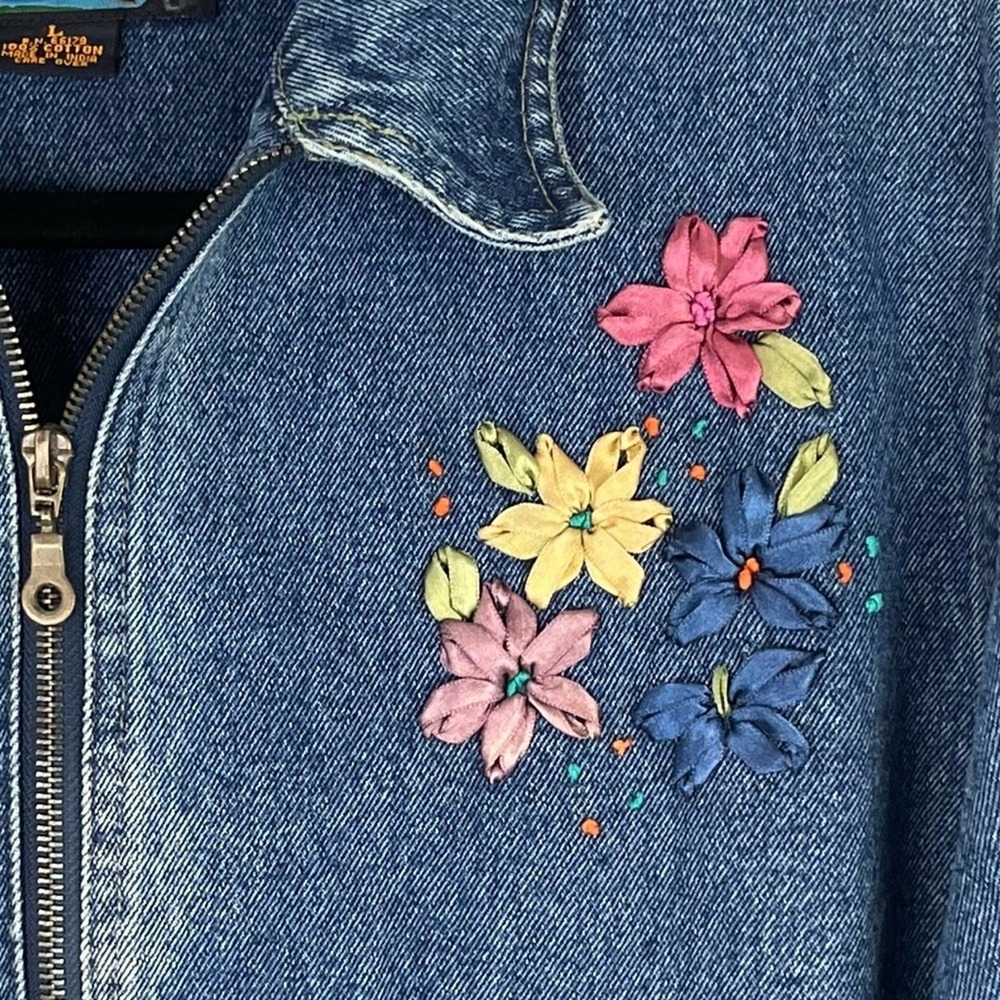 Vintage Womens Floral Embroidered Denim Jean Jacket LG Cottagecore Shabby Chic - Picture 6 of 12
